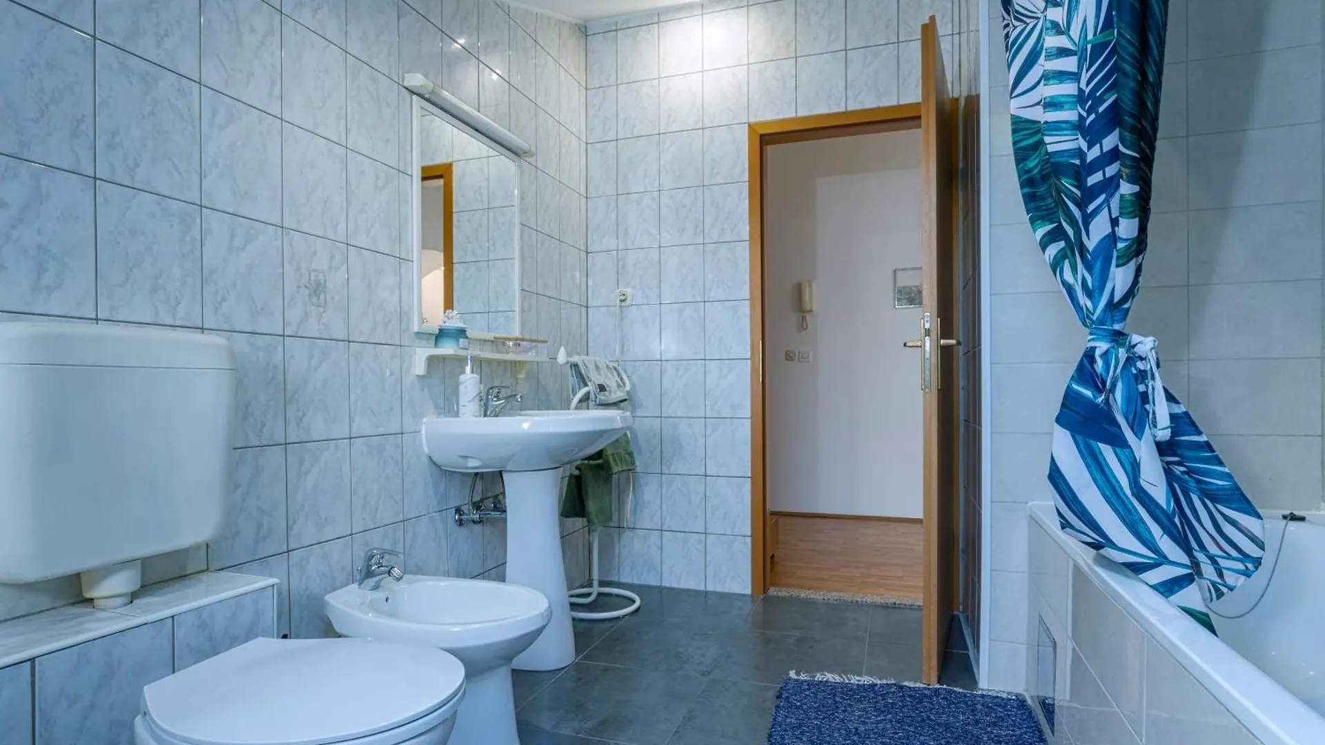 Amu Apartment Pula 0*,  Croatia
